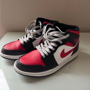 Nike Jordan. Worn twice. Like new.